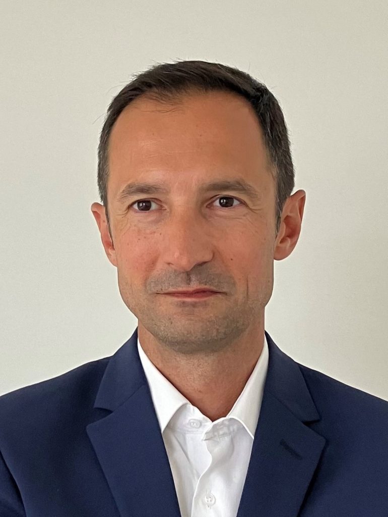 Julien MATTEI Directeur général Locusem